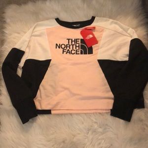 The north face relaxed fit size large women’s top